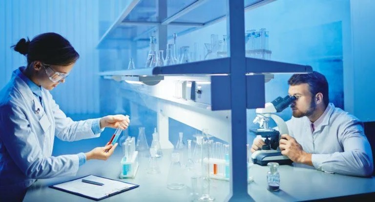 scientists-at-laboratory Scientists in laboratory